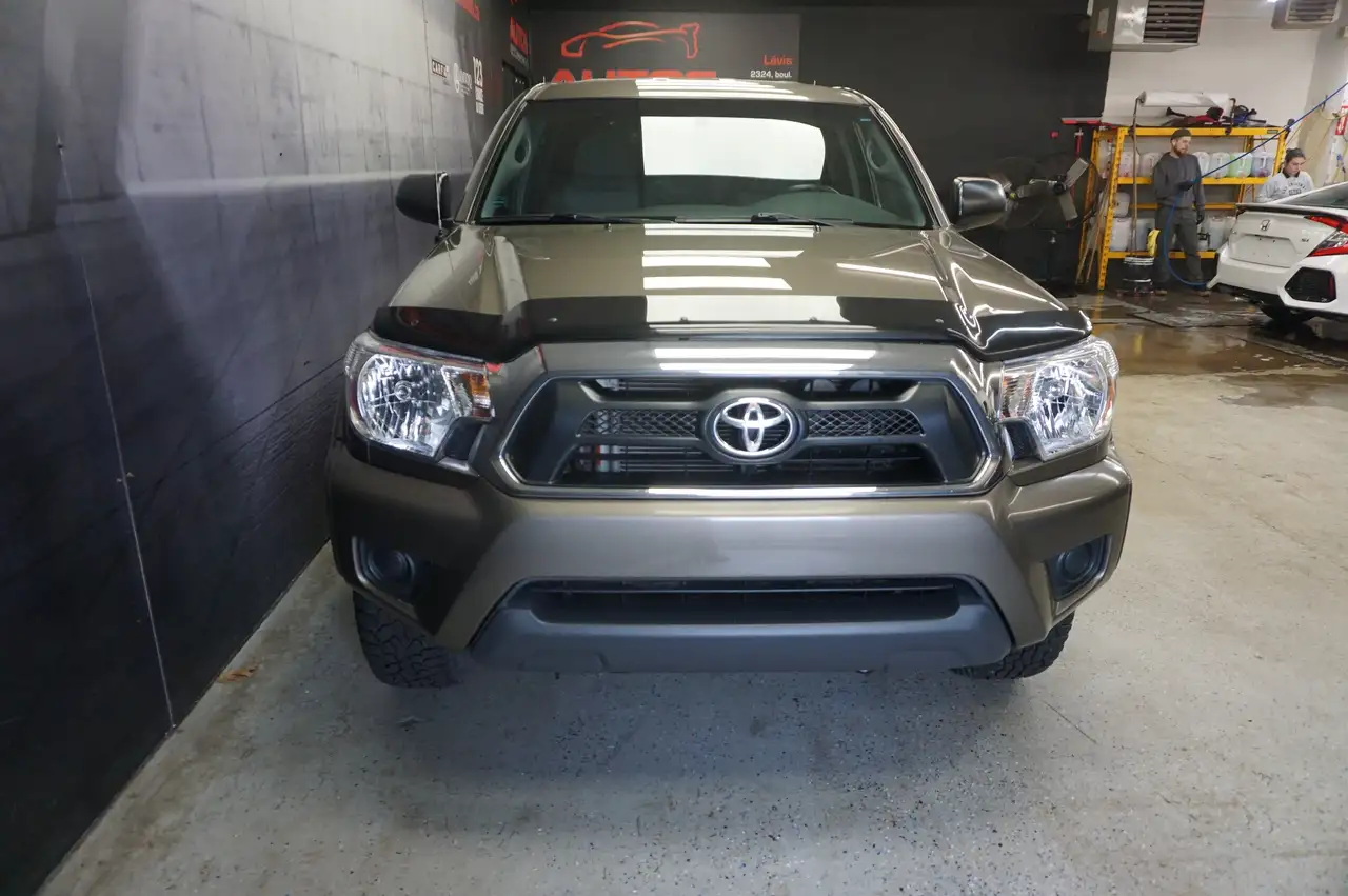 Toyota Tacoma снимка Toyota Tacoma