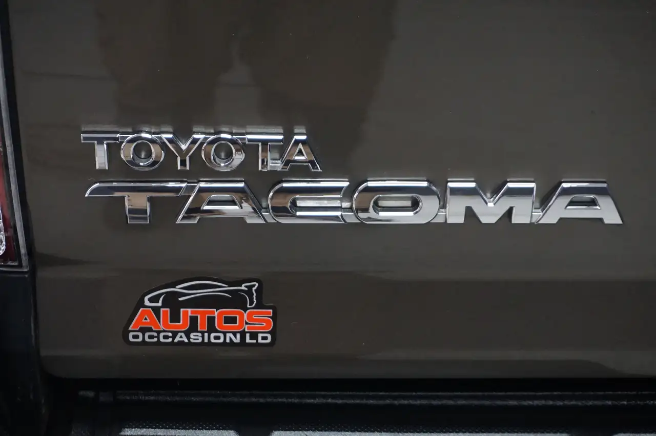 Toyota Tacoma снимка Toyota Tacoma