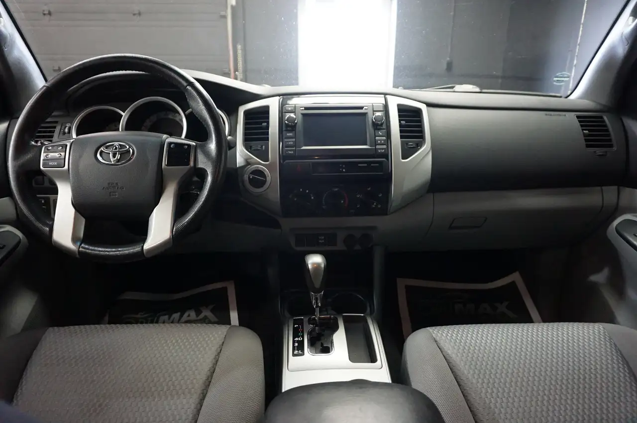 Toyota Tacoma снимка Toyota Tacoma