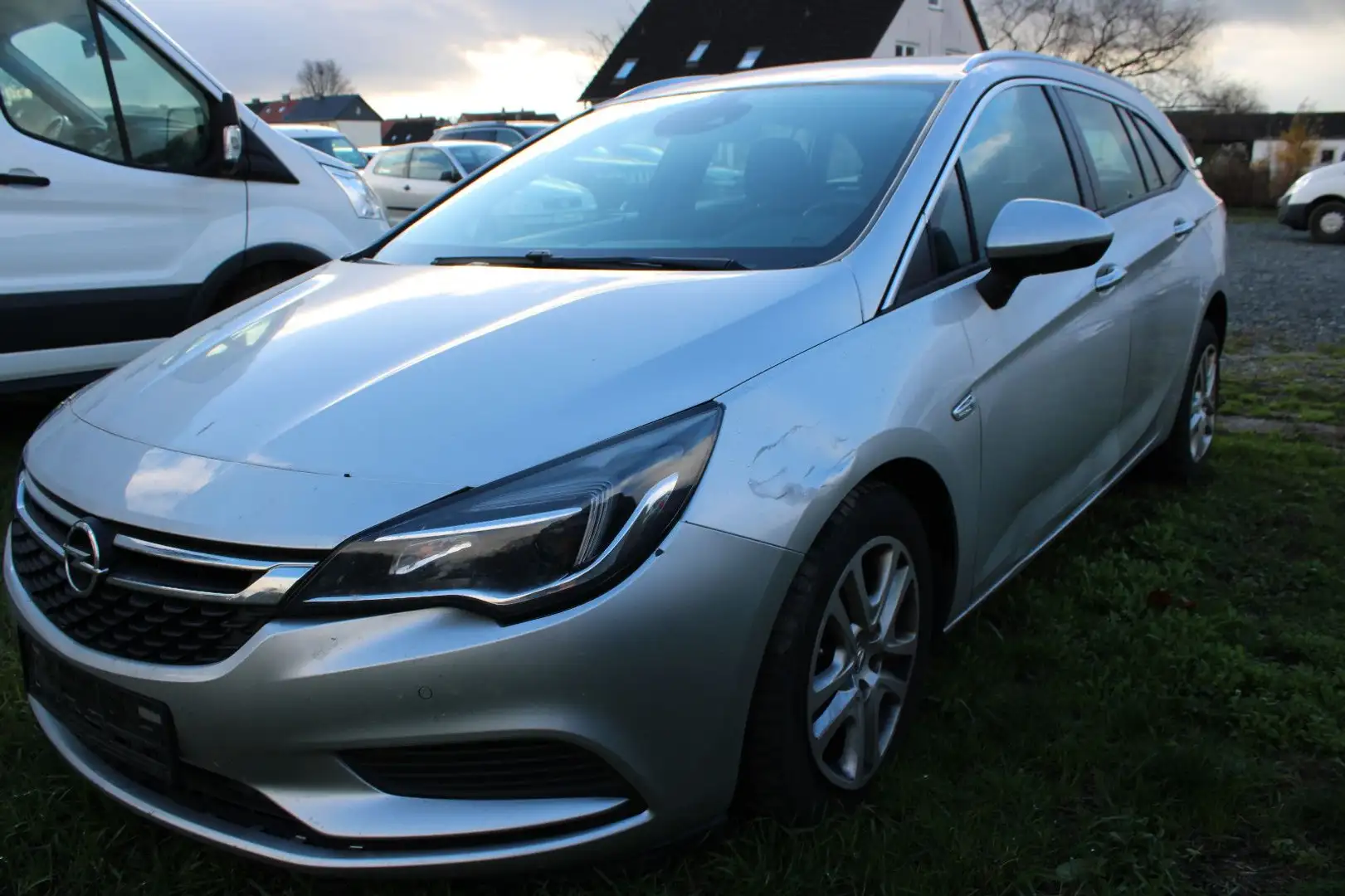 Opel Astra K Sports Tourer Edition|UNFALLSCHADEN| Argent - 1