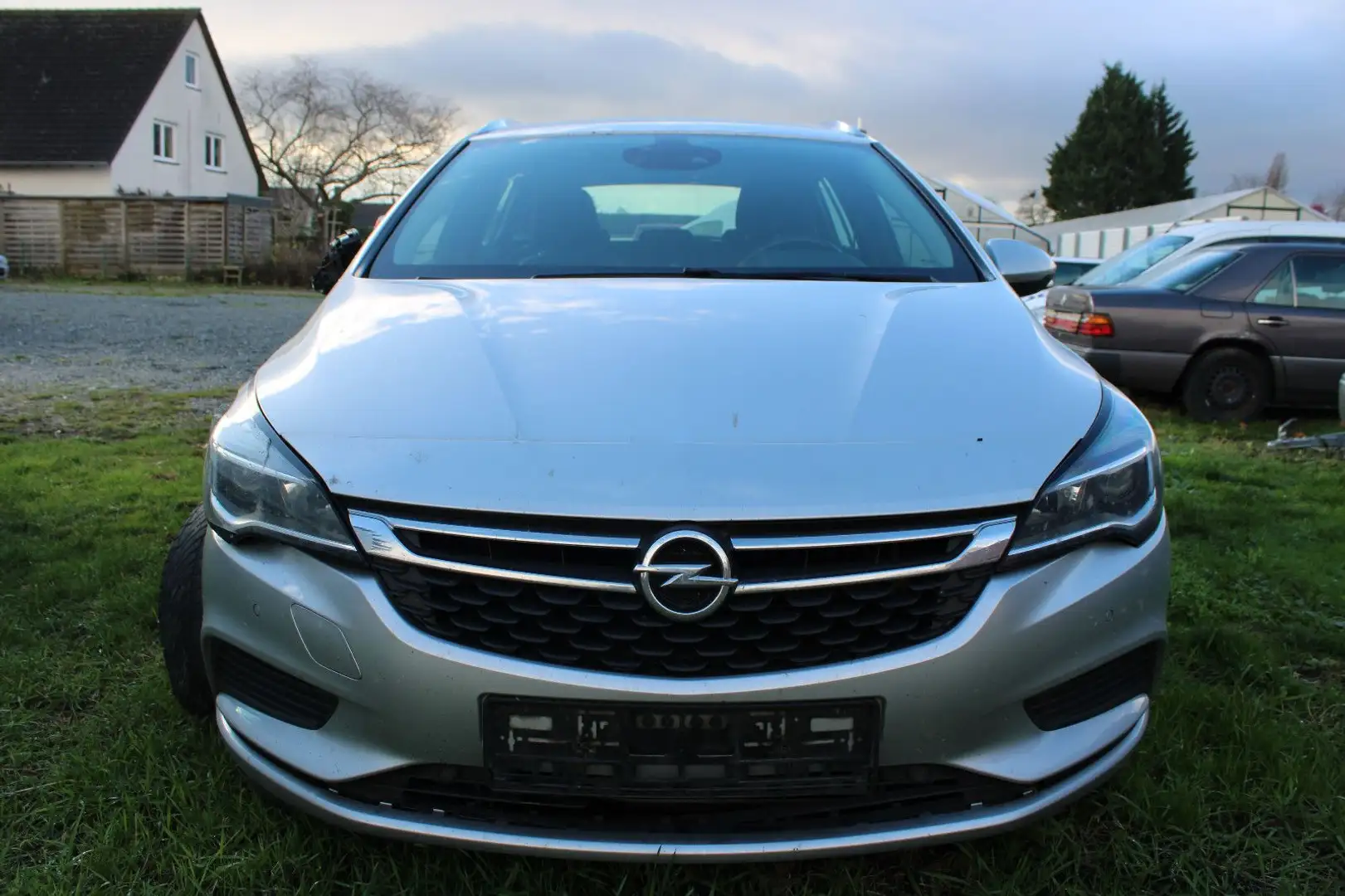 Opel Astra K Sports Tourer Edition|UNFALLSCHADEN| Argent - 2