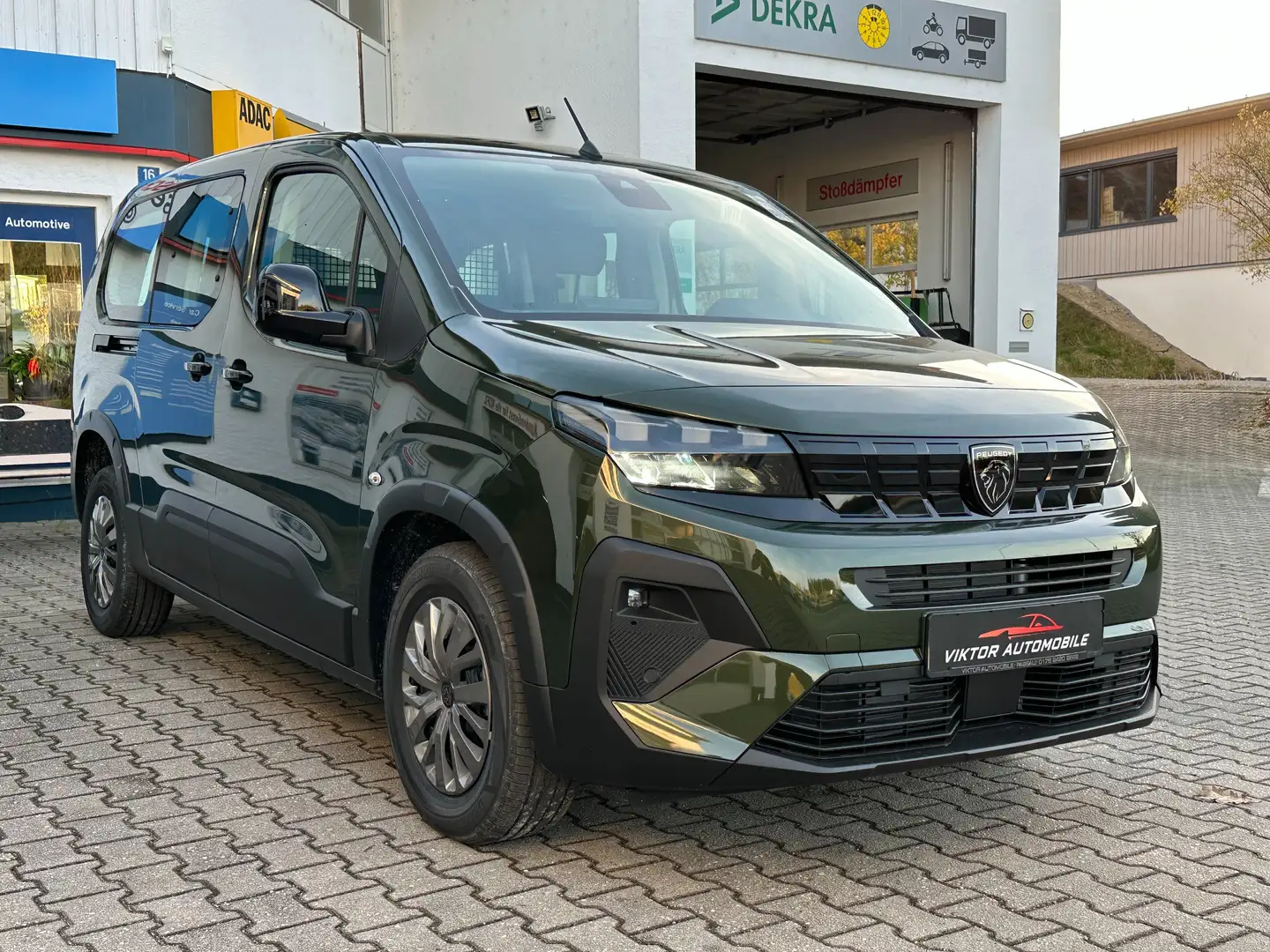 Peugeot Rifter 1.5 Diesel 130 L2 Automatik "ALLURE" BESTELLAKTION Grün - 2