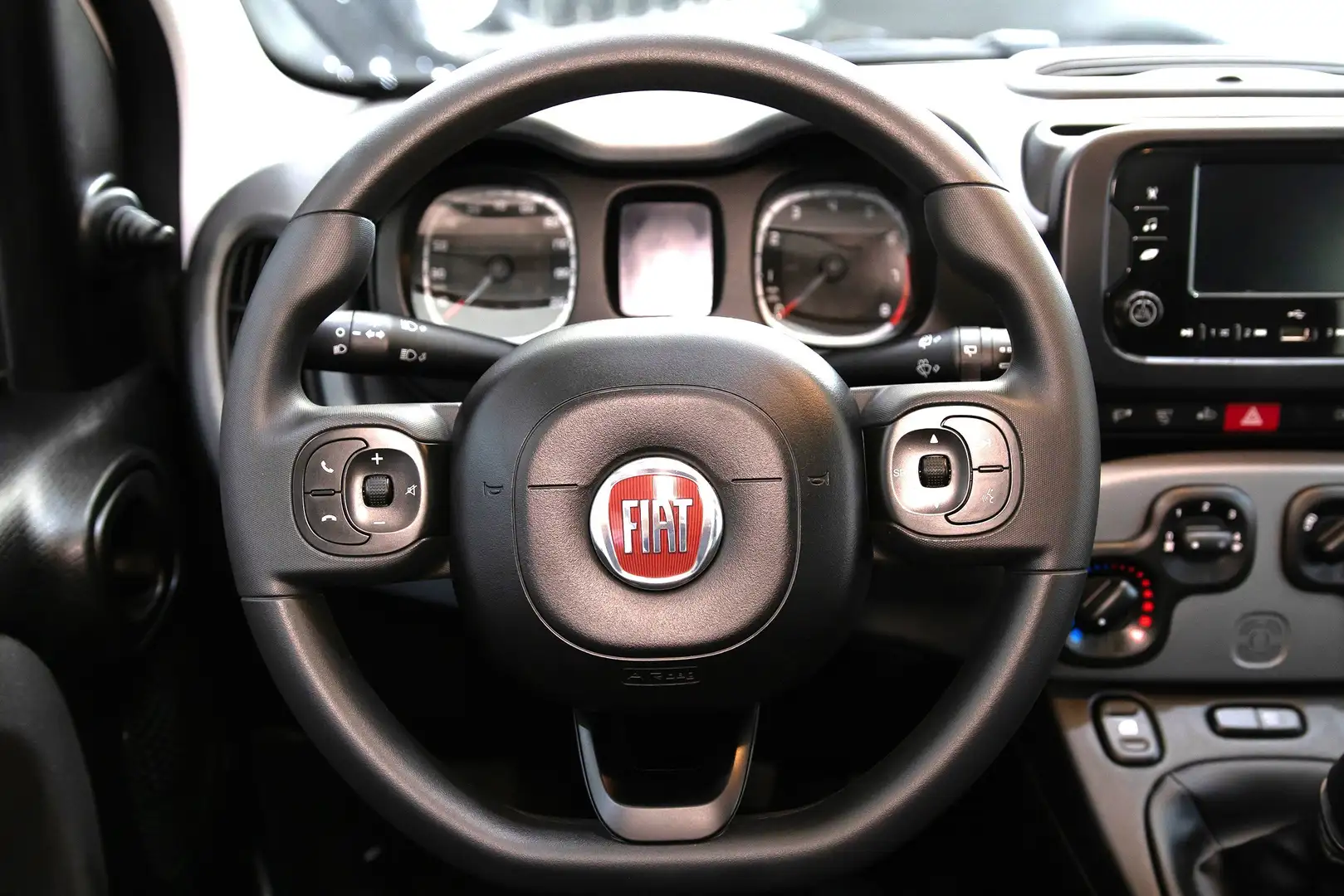 Fiat Panda 1.0 Hybrid 70cv City Life UConnect Blanc - 2