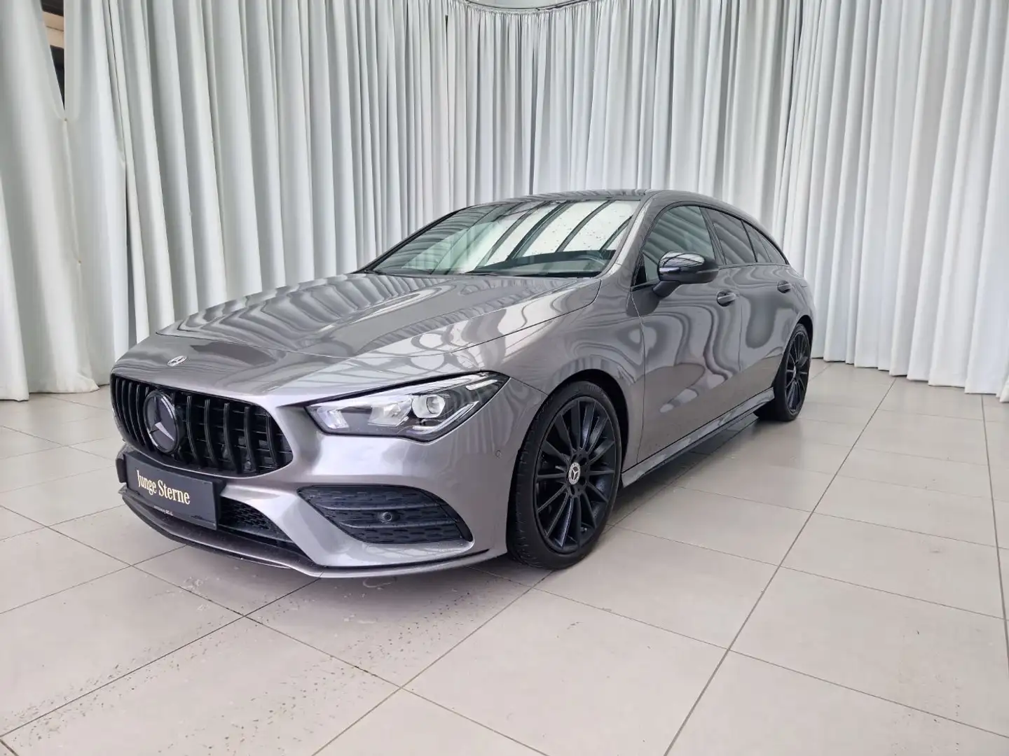 Mercedes-Benz CLA 200 CLA 200 d Shooting Brake AMG Line SportS. Grau - 2