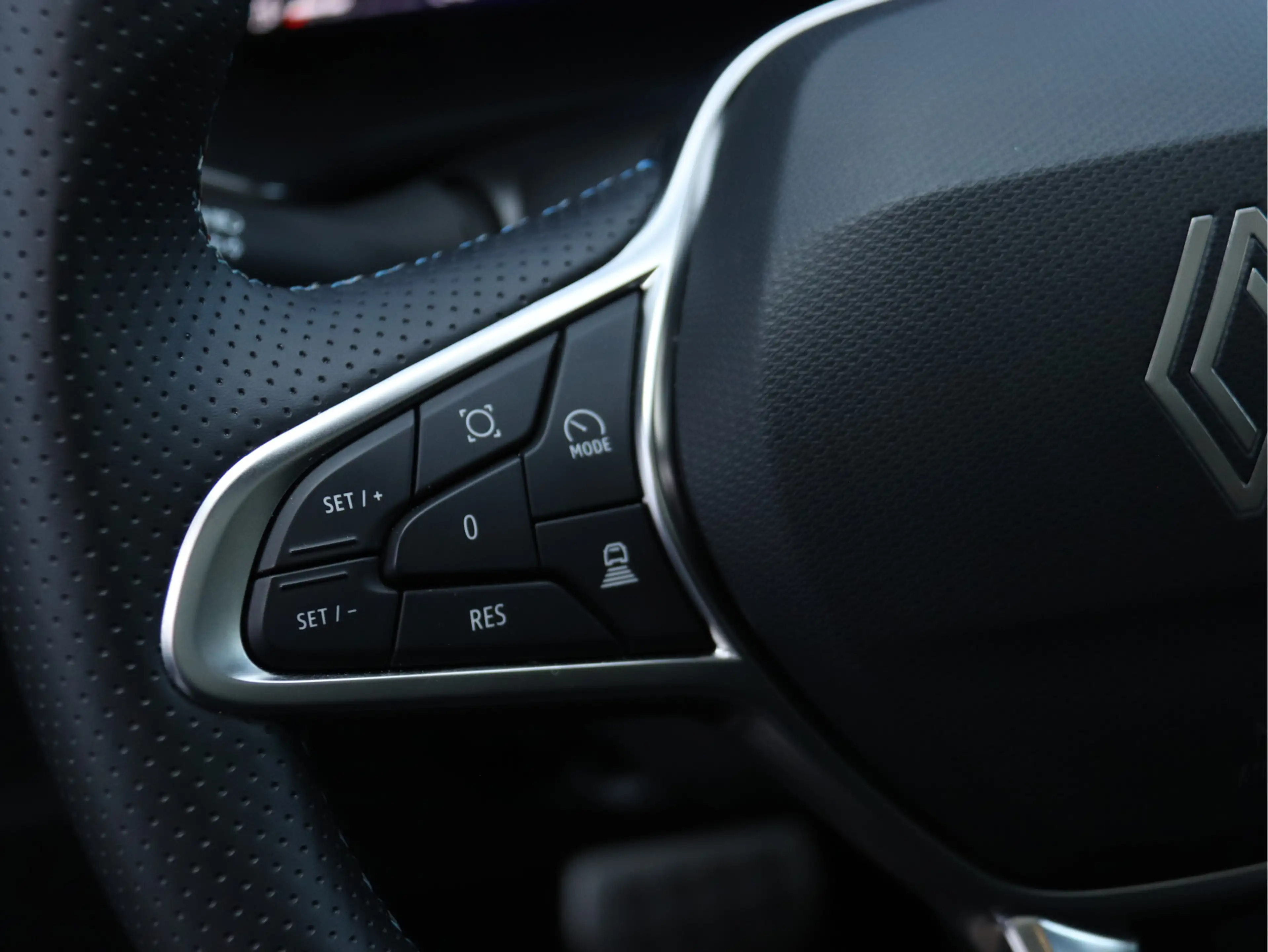 Renault Symbioz 1.8 E-Tech full hybrid 160 esprit Alpine PANORAMA — photo 13