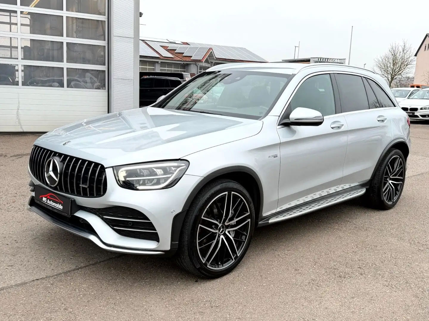 Mercedes-Benz GLC 43 AMG 4Matic+ Sportabgas_Navi_Keyles_Kamera Silber - 1