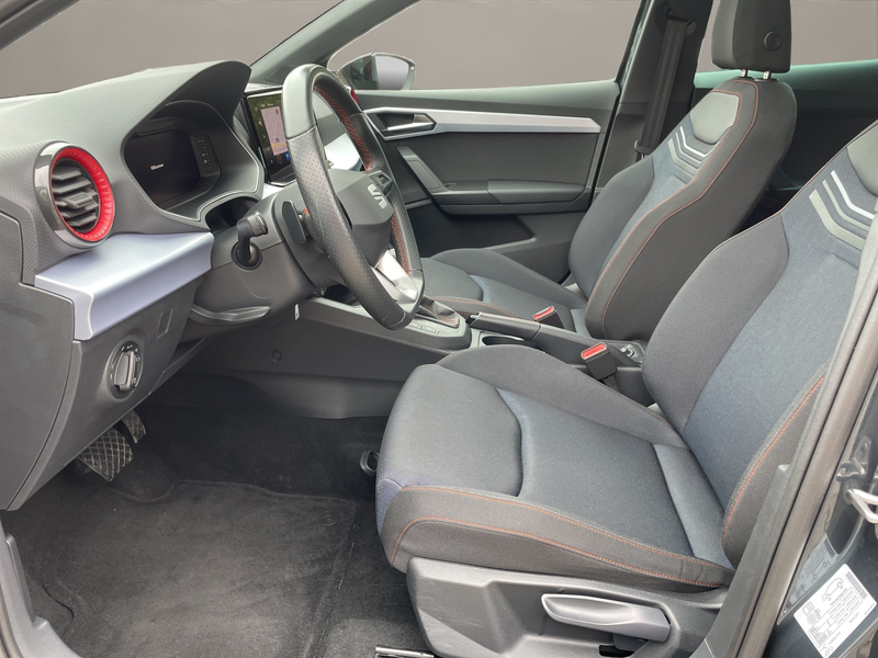 SEAT Ibiza 1.5 TSI DSG FR PANO LED VC NAV LM — photo 7