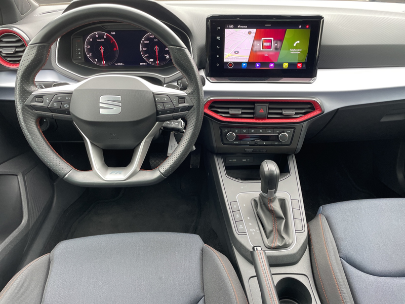 SEAT Ibiza 1.5 TSI DSG FR PANO LED VC NAV LM — photo 8