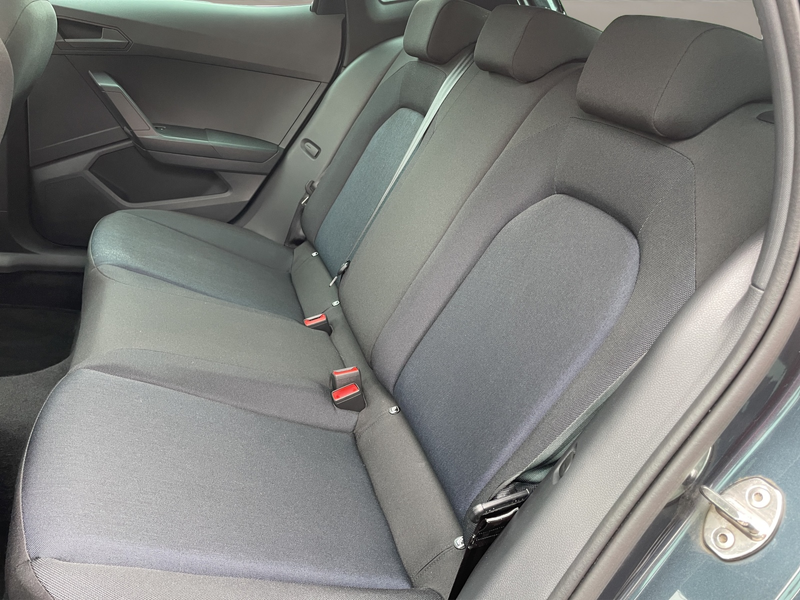 SEAT Ibiza 1.5 TSI DSG FR PANO LED VC NAV LM — photo 12