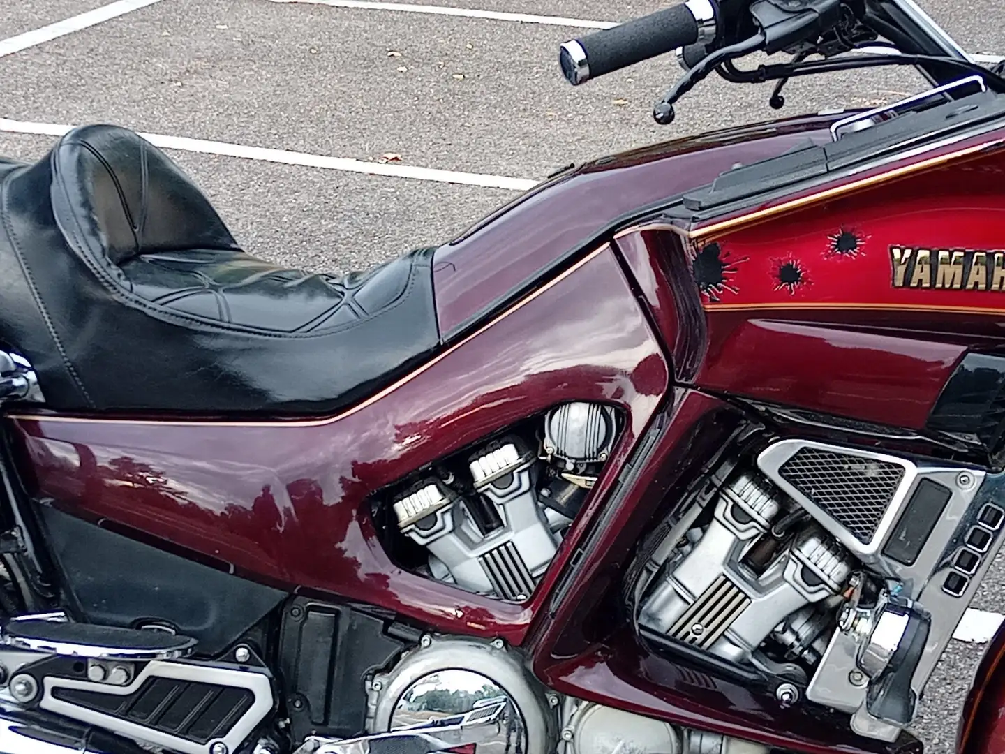Yamaha XVZ 12 XVZ 1200 Rot - 1