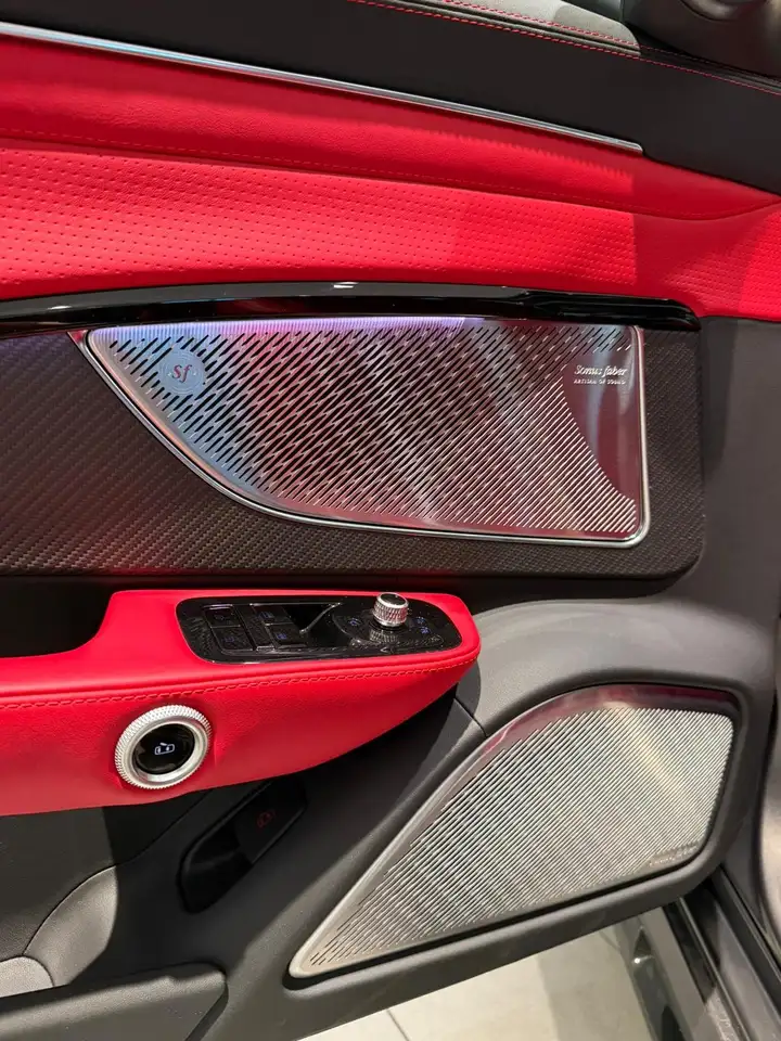 Maserati GranTurismo 2023 — фото 13
