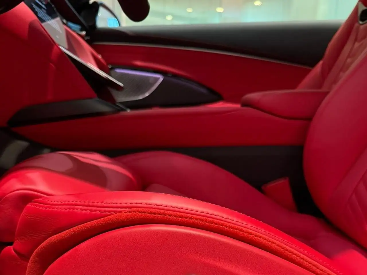 Maserati GranTurismo 2023 — фото 17
