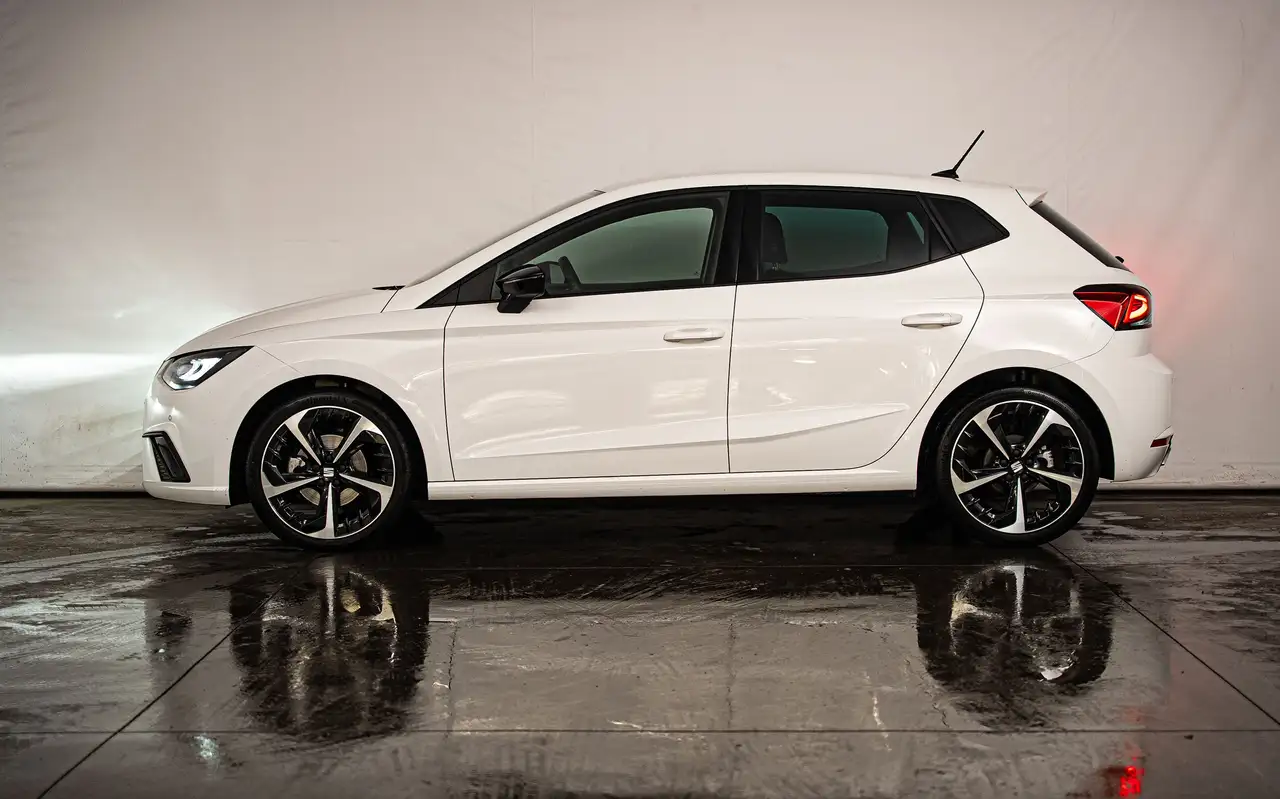 SEAT Ibiza Ibiza 1.0 TSI FR Edition DSG 3