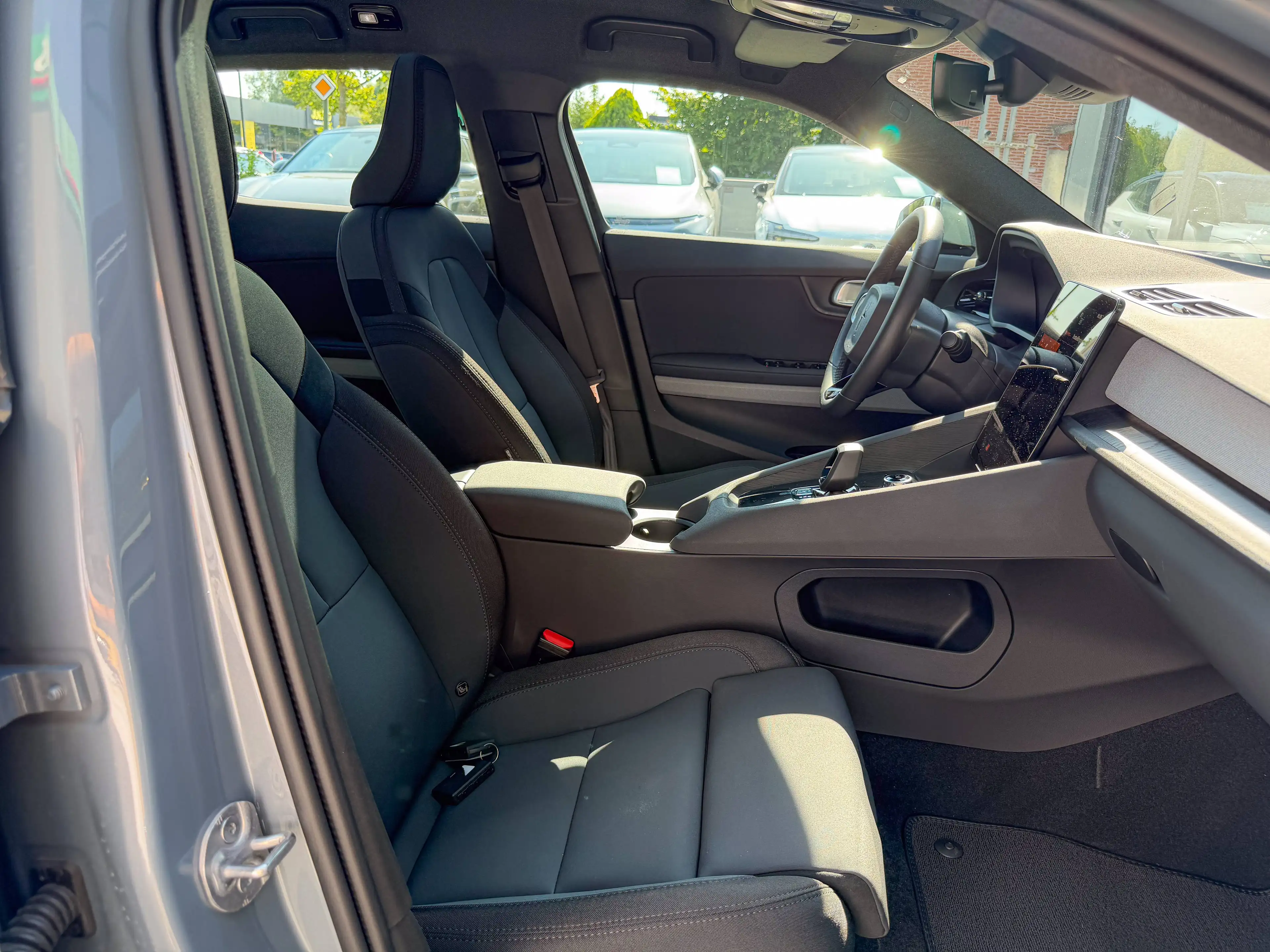 Polestar 2 Long Range Single Motor - Plus | Pilot | Climate — photo 12