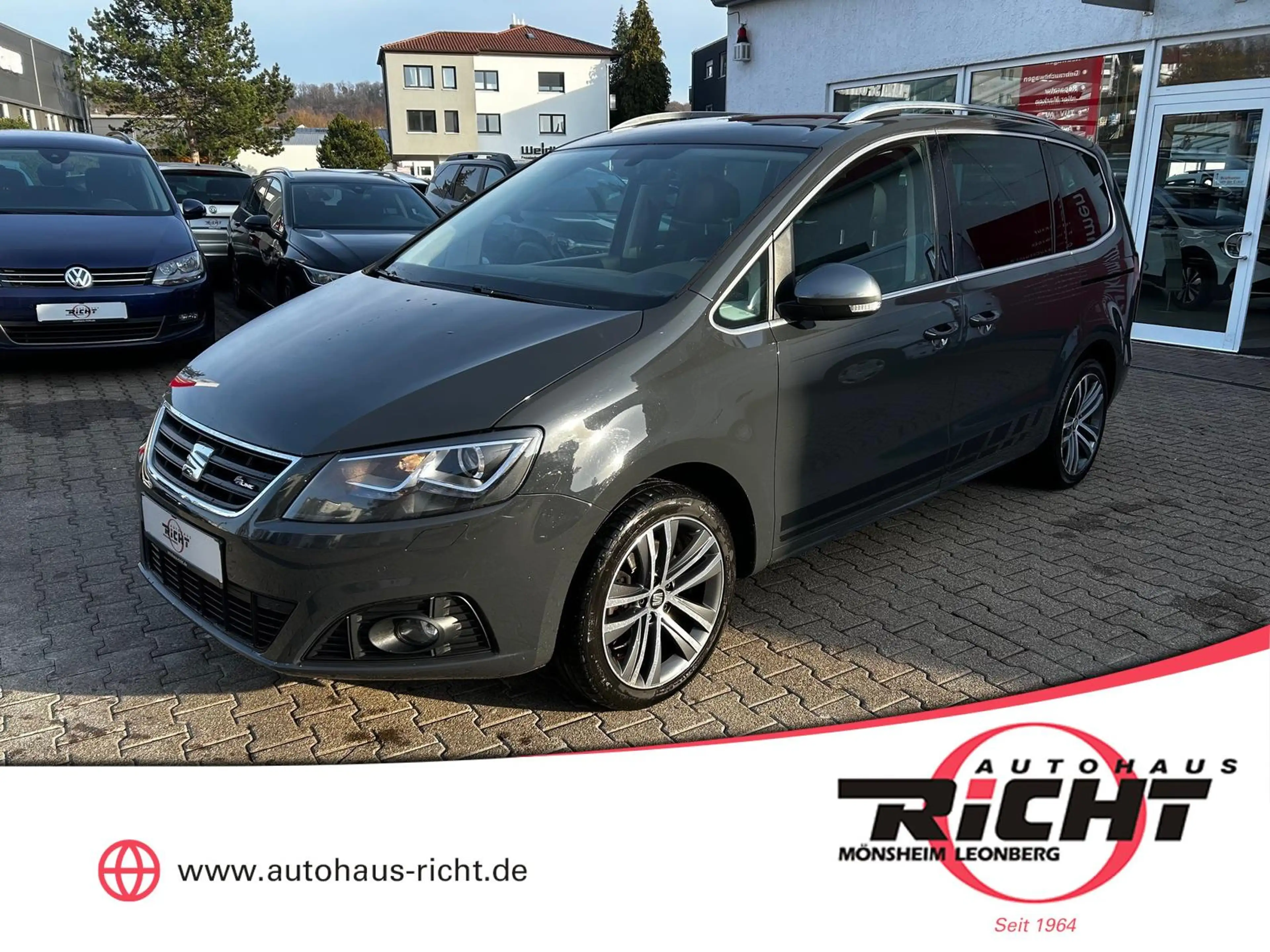 SEAT Alhambra 2.0 TDI FR DSG 4Drive 5-Sitzer AHK Pano DCC