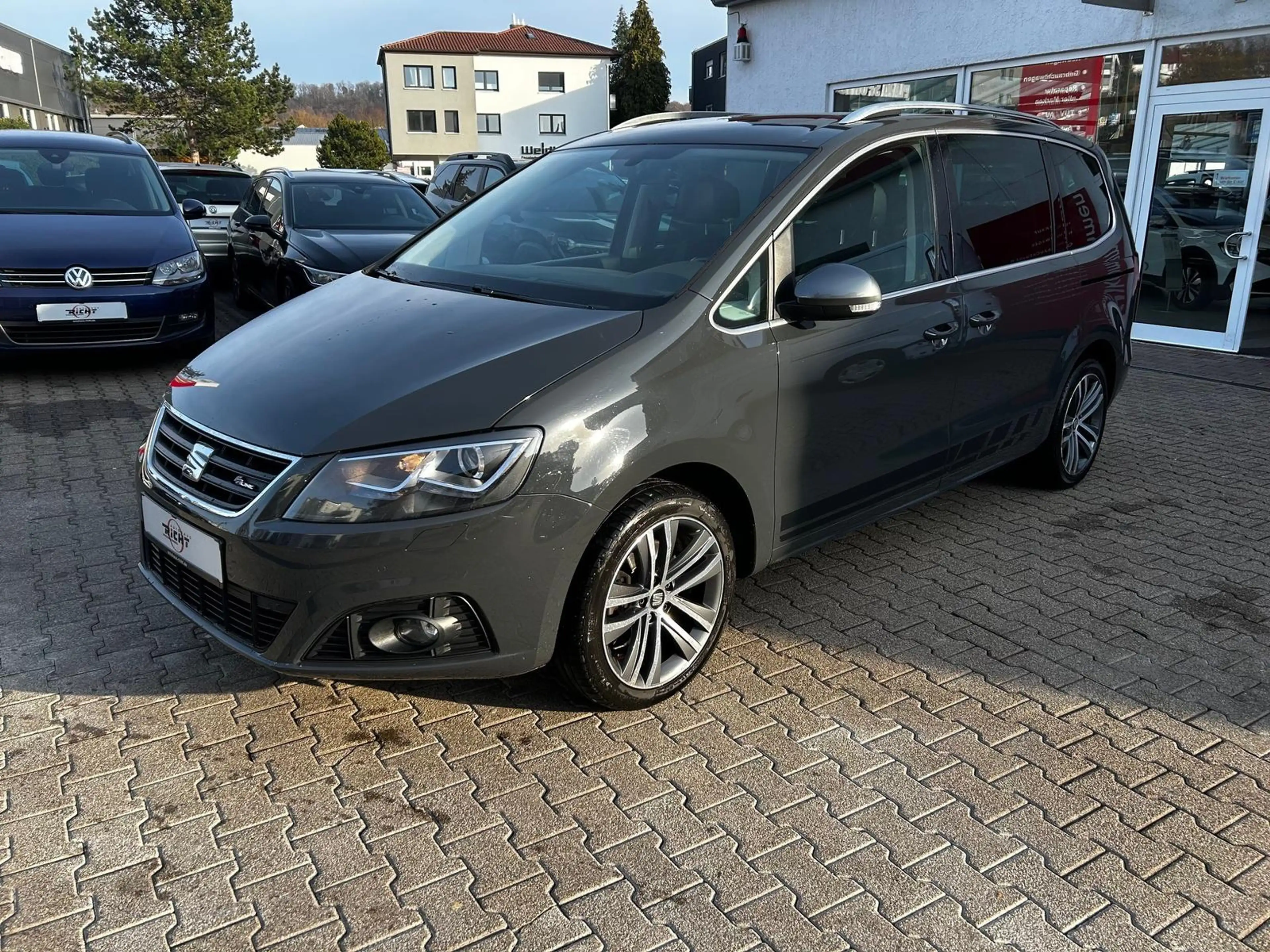 SEAT Alhambra 2.0 TDI FR DSG 4Drive 5-Sitzer AHK Pano DCC — photo 3