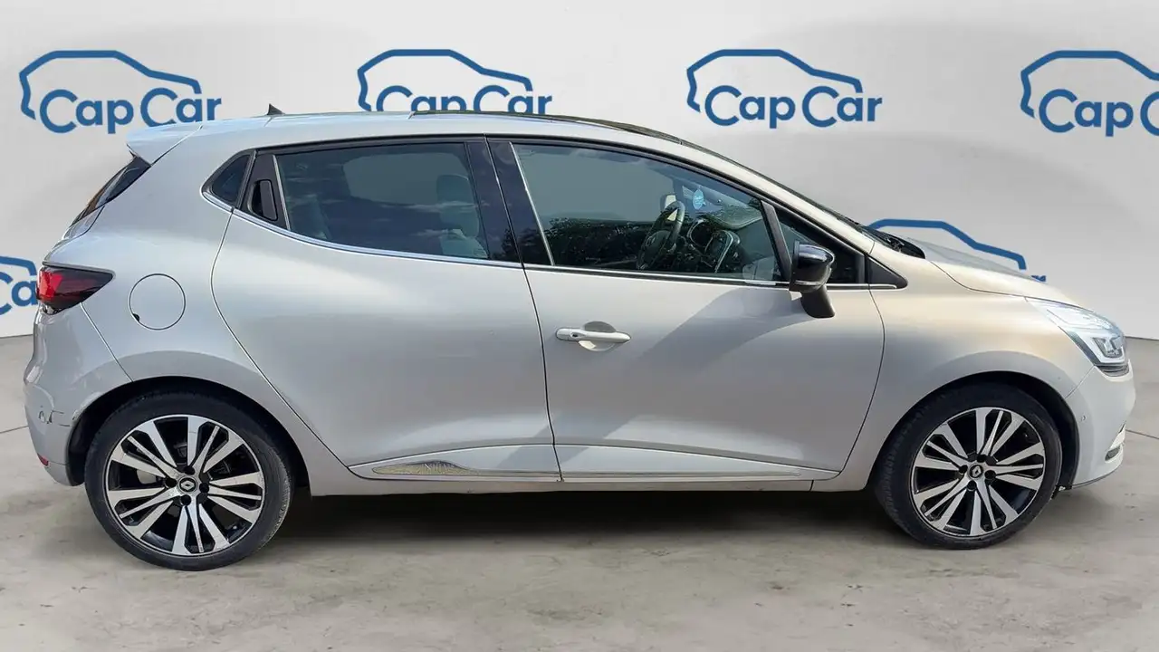 Renault Clio Citadine 3 portes — photo 4