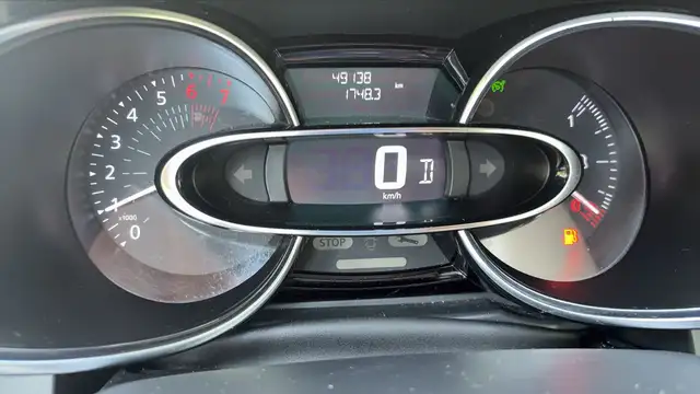 Renault Clio view 12