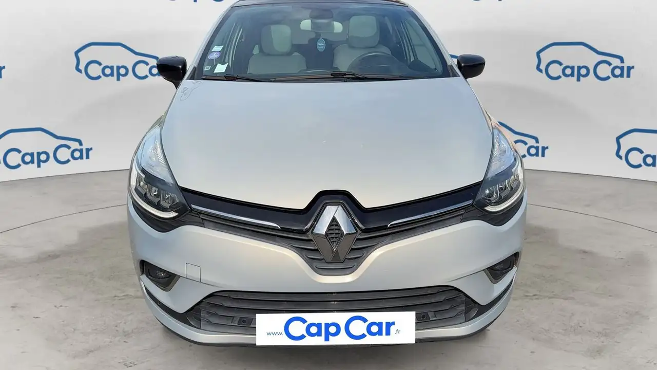 Renault Clio Citadine 3 portes — photo 5