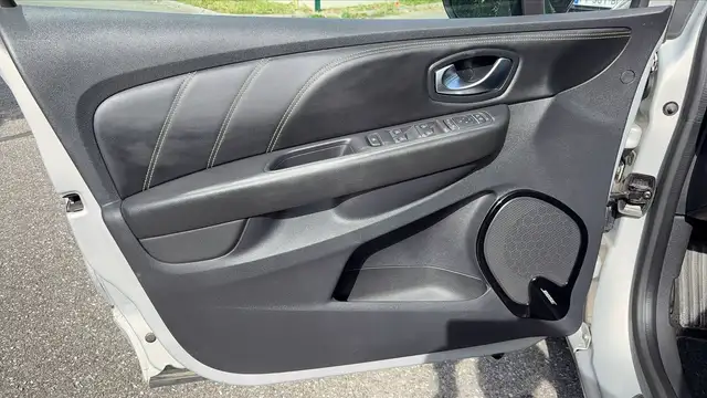 Renault Clio view 7