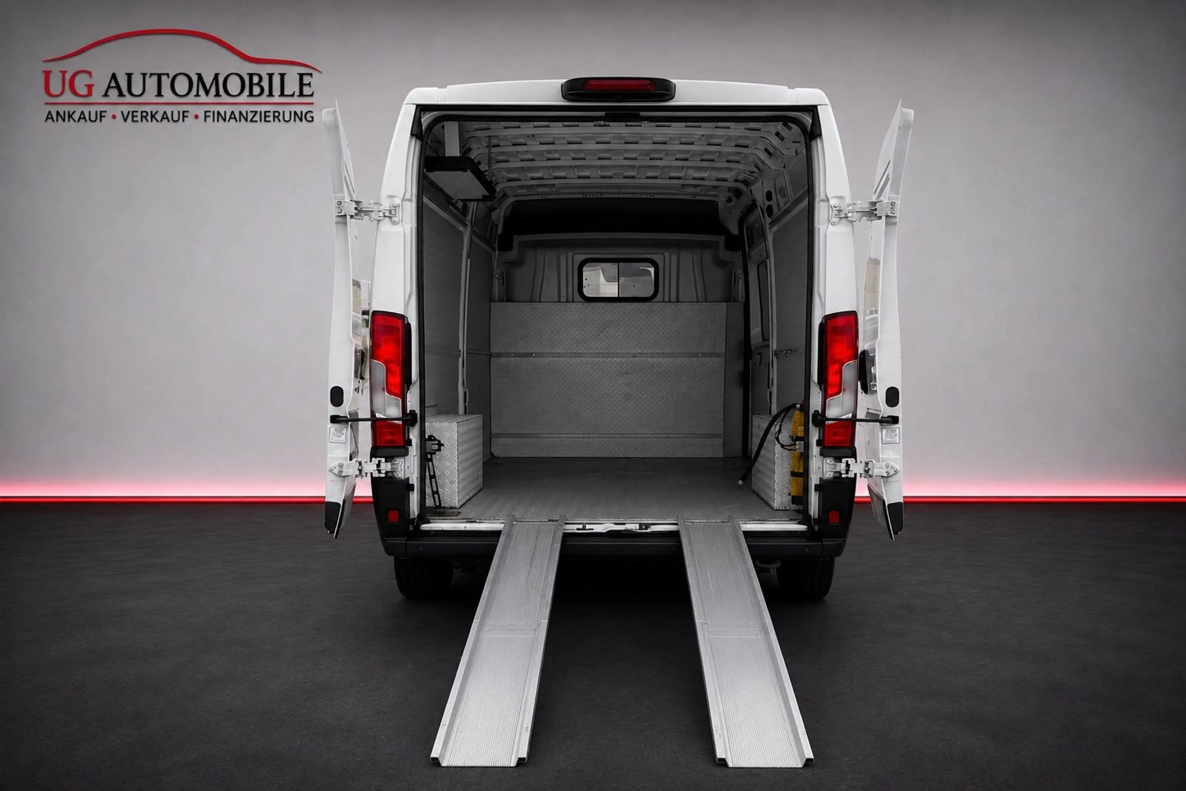 Peugeot Boxer Kasten Hochraum 335 L3H2 Pro BlueHDi 140 S — photo 2