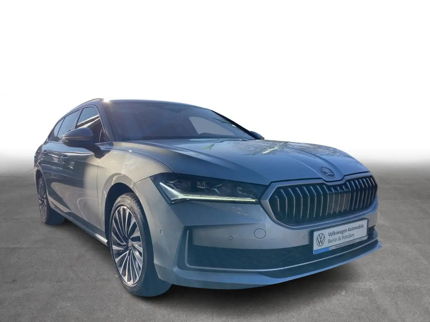 Skoda Superb Combi 1.5 TSI mHEV L&K DSG P-Dach AHK LED Silber - 1