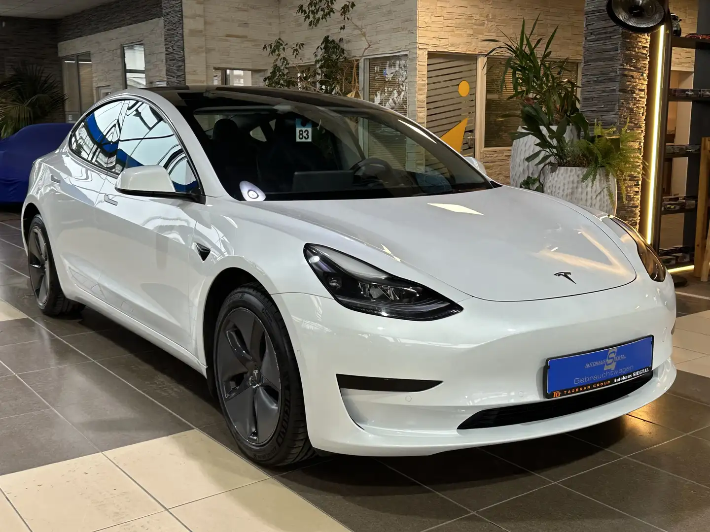 Tesla Model 3 Autopilot*LED*Wärmepumpe*Leder*Pano*ACC Blanc - 1