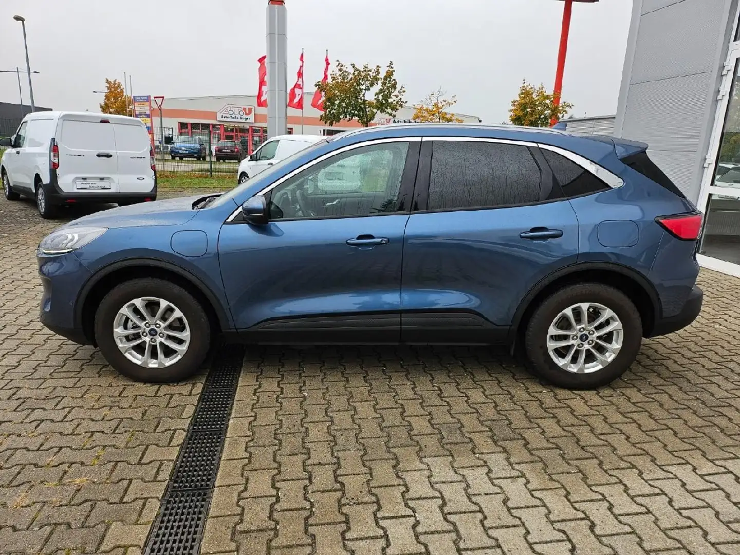 Ford Kuga Plug-In Hybrid Titanium X Bleu - 2