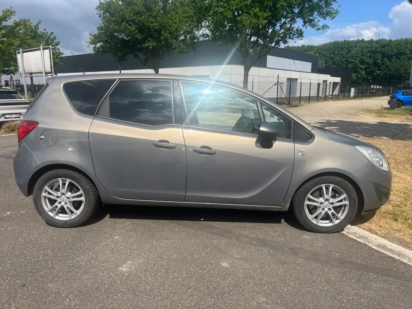 Opel Meriva Meriva 1.7 CDTI ecoflex Start/Stop Edition Grijs - 2