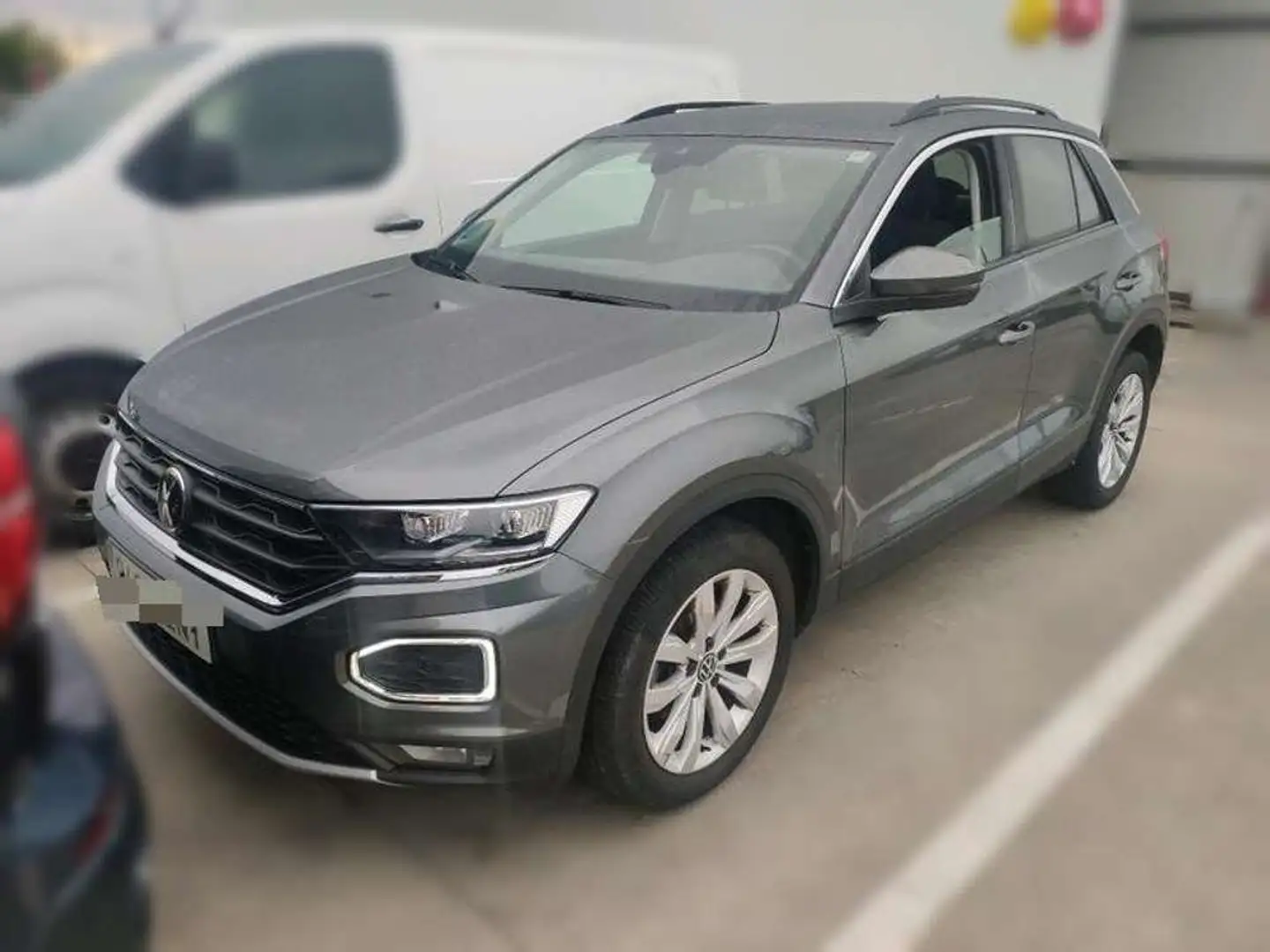 Volkswagen T-Roc 1.0 TSI Advance Gris - 1