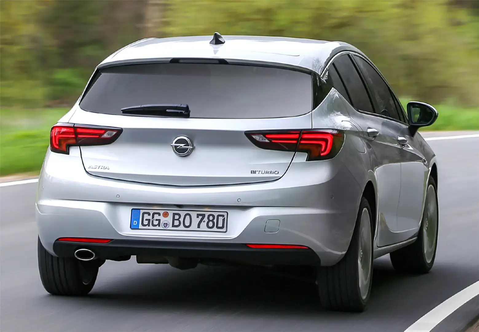 Opel Astra 1.4T S/S Dynamic 125 Gris - 2