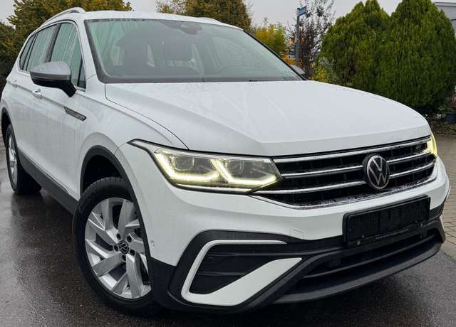 Imagine Volkswagen Tiguan Allspace Life Head-Up Matrix Alcantara Massage