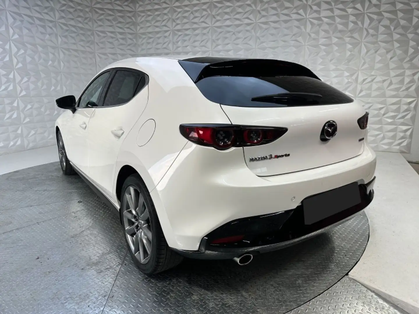 Mazda 3 2.0L eSkyactiv-G M-Hybrid Executive Bianco - 2