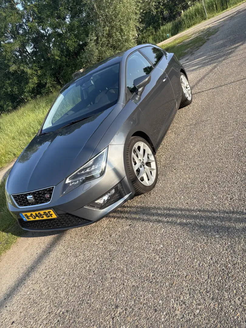 SEAT Leon 1.4 EcoTSI FR Grijs - 2