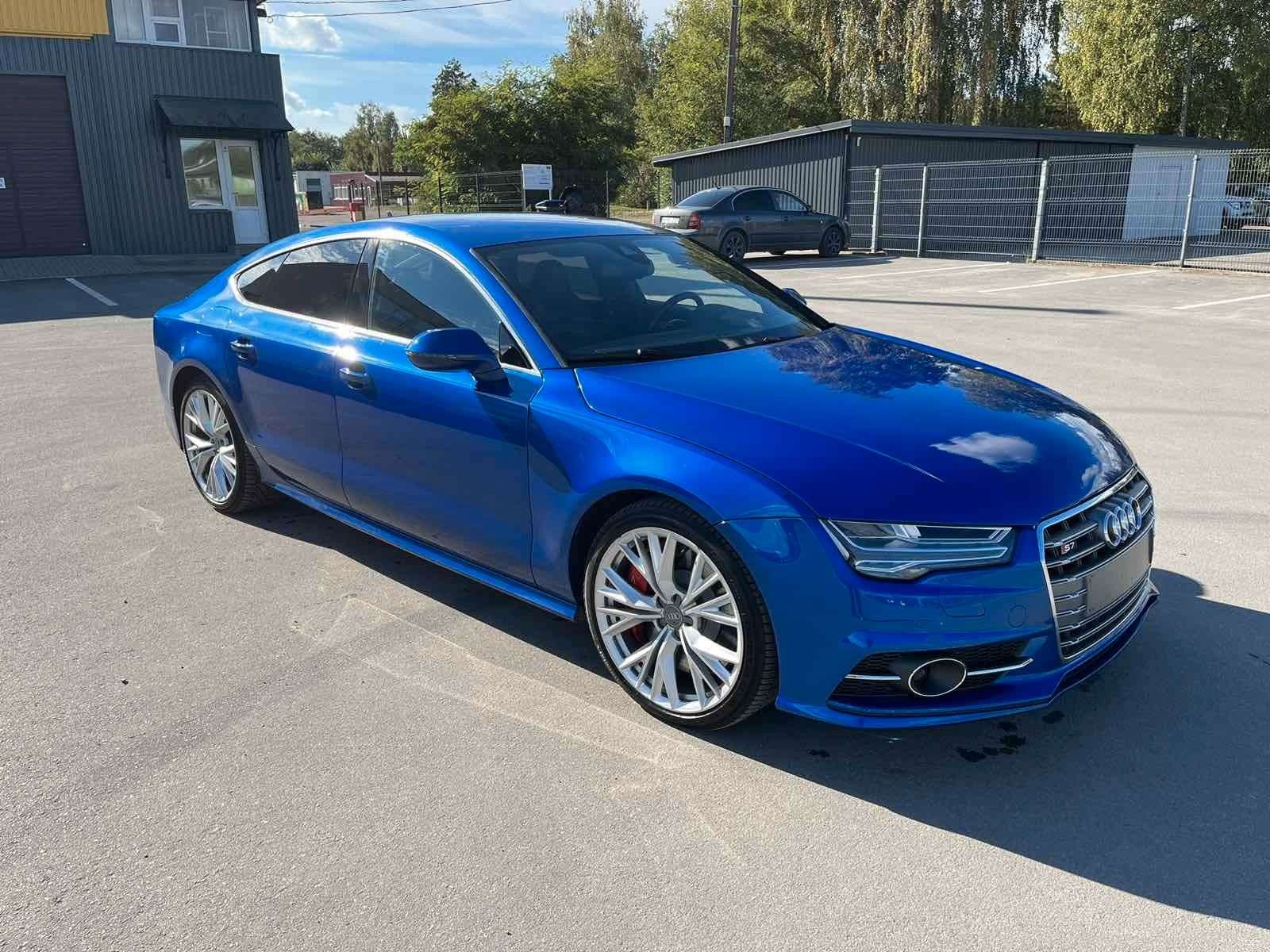 Audi S7