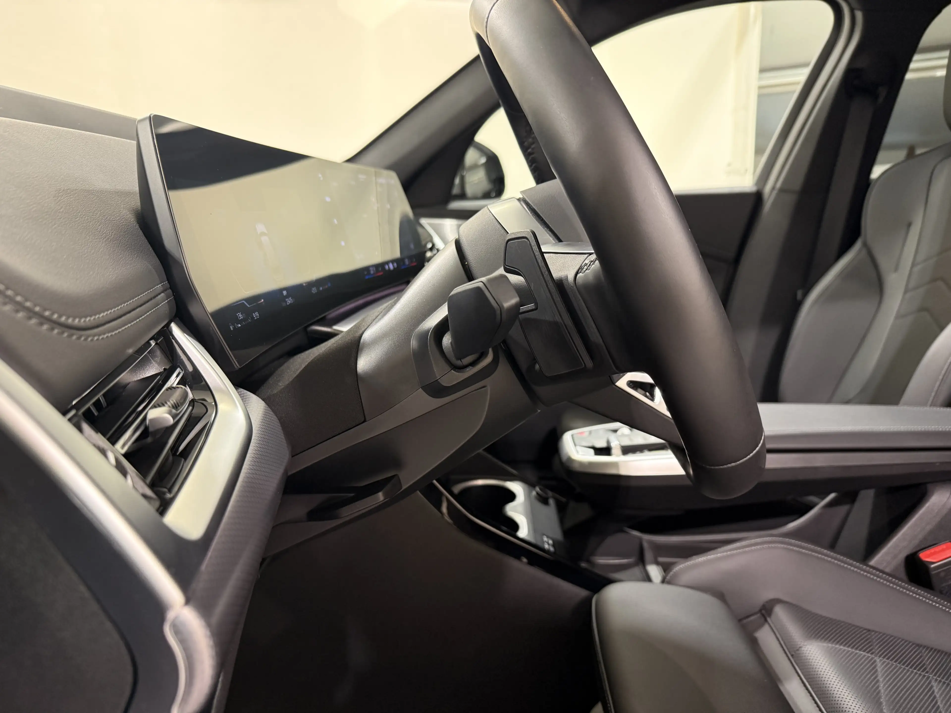 BMW X1 xDrive23i M Sportpaket AHK ACC 360 HUD HK — photo 14