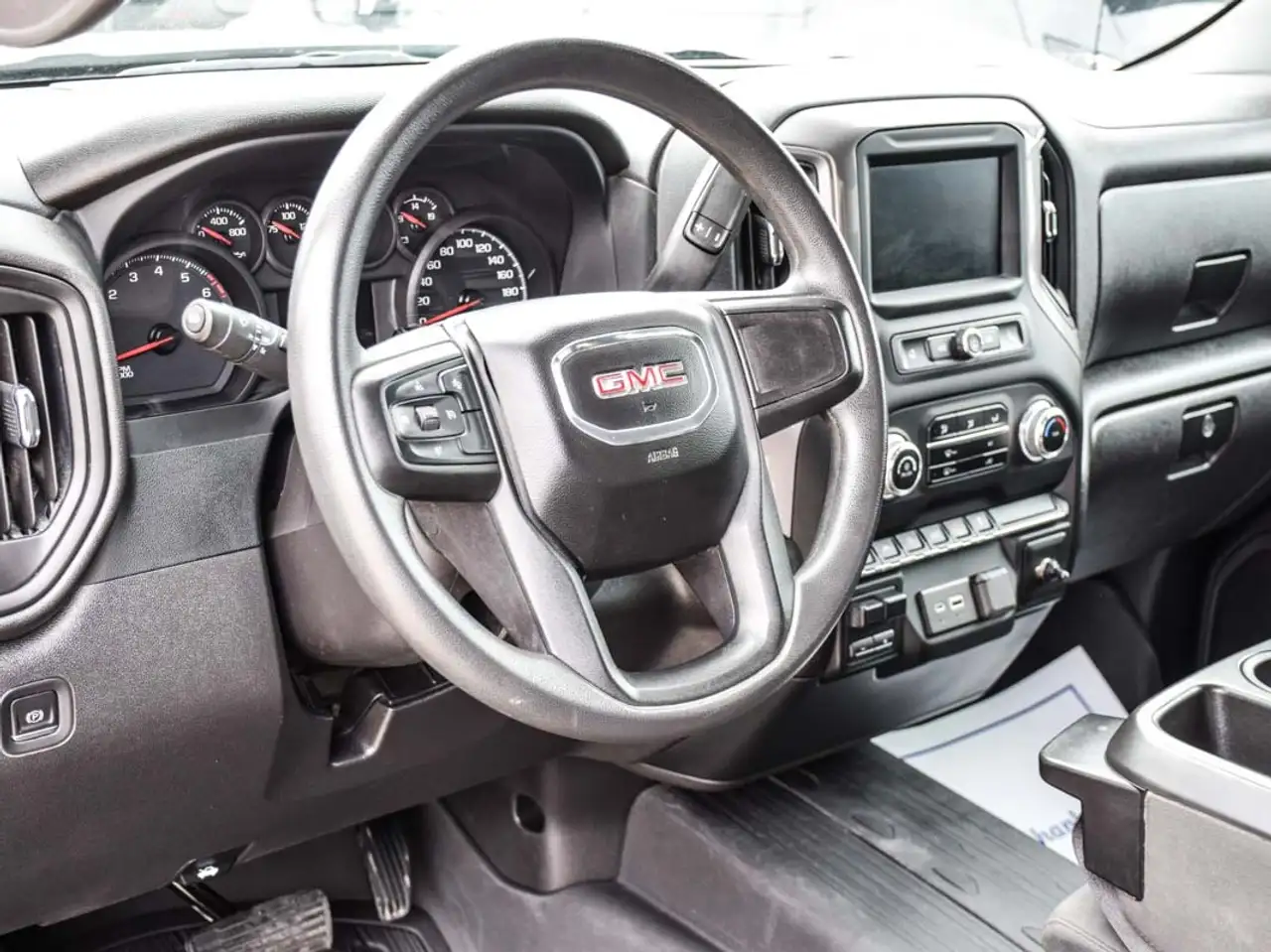 GMC Sierra 1500 снимка GMC Sierra 1500