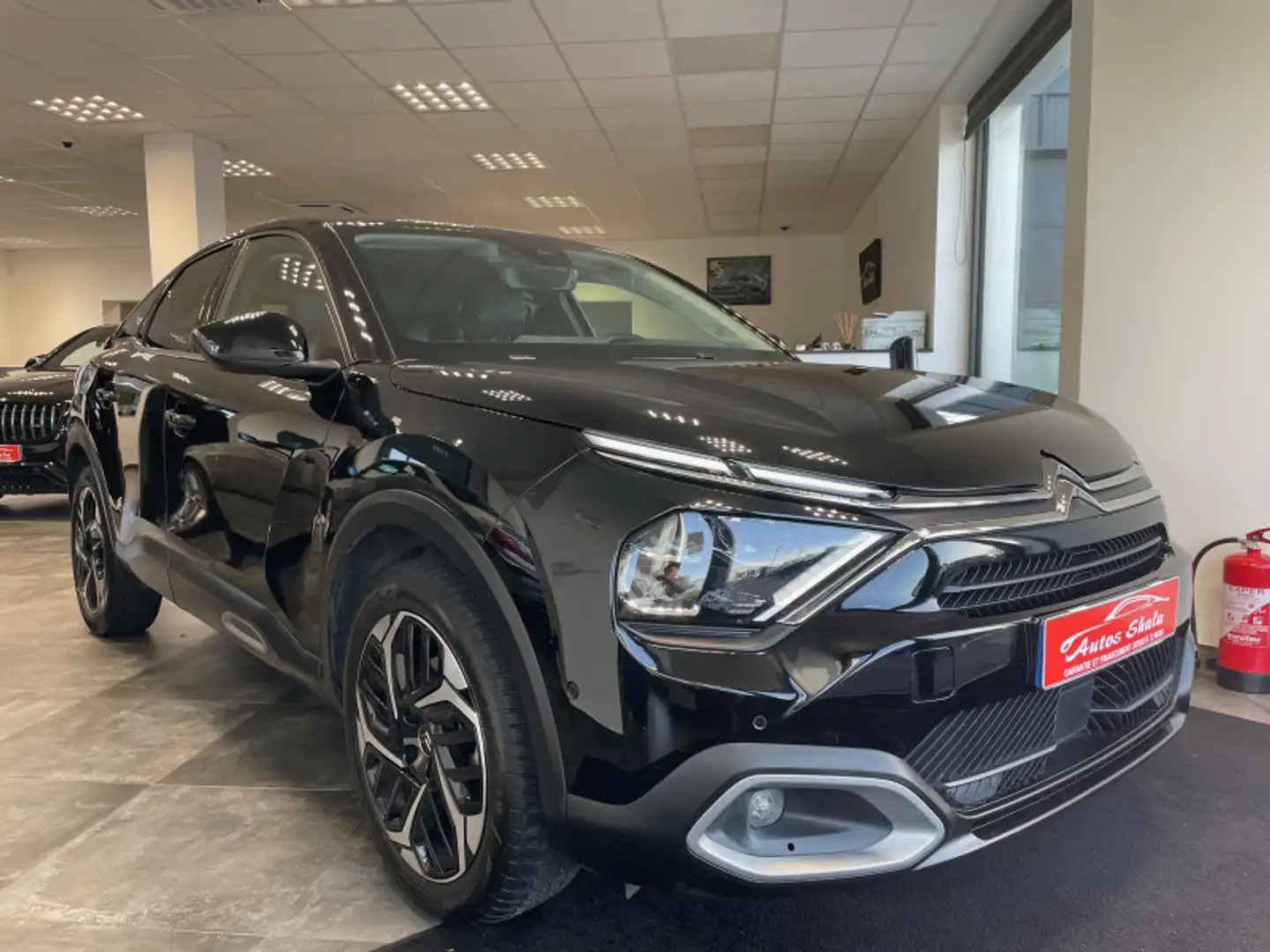 Citroen C4 PURETECH 130CH S\u0026S SHINE EAT8 Noir - 2