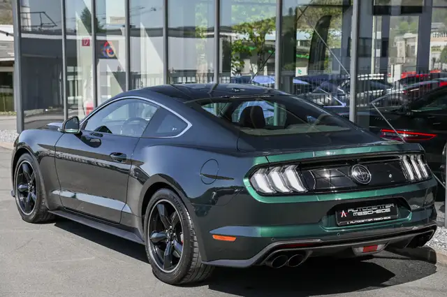 Ford Mustang view 5