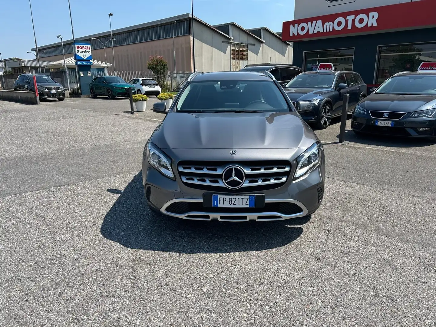 Mercedes-Benz GLA 200 GLA 200 d Sport auto fari led tagliandi Mercedes Grigio - 2