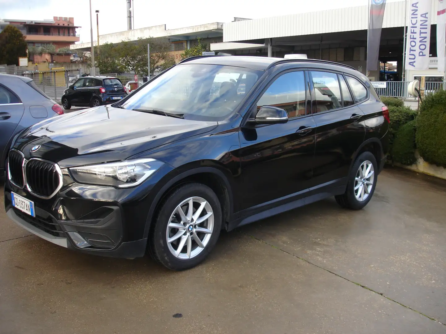 BMW X1 X1 sdrive18d auto Schwarz - 2