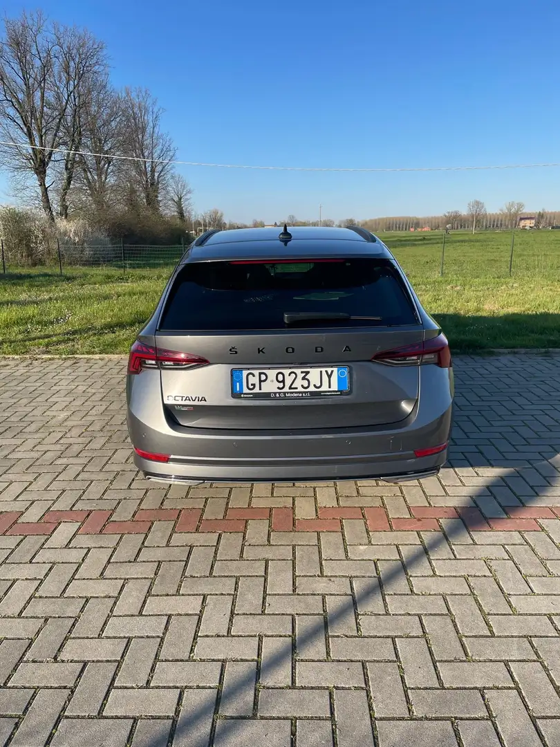 Skoda Octavia Wagon 2.0 tdi evo Sportline 150cv dsg - 2