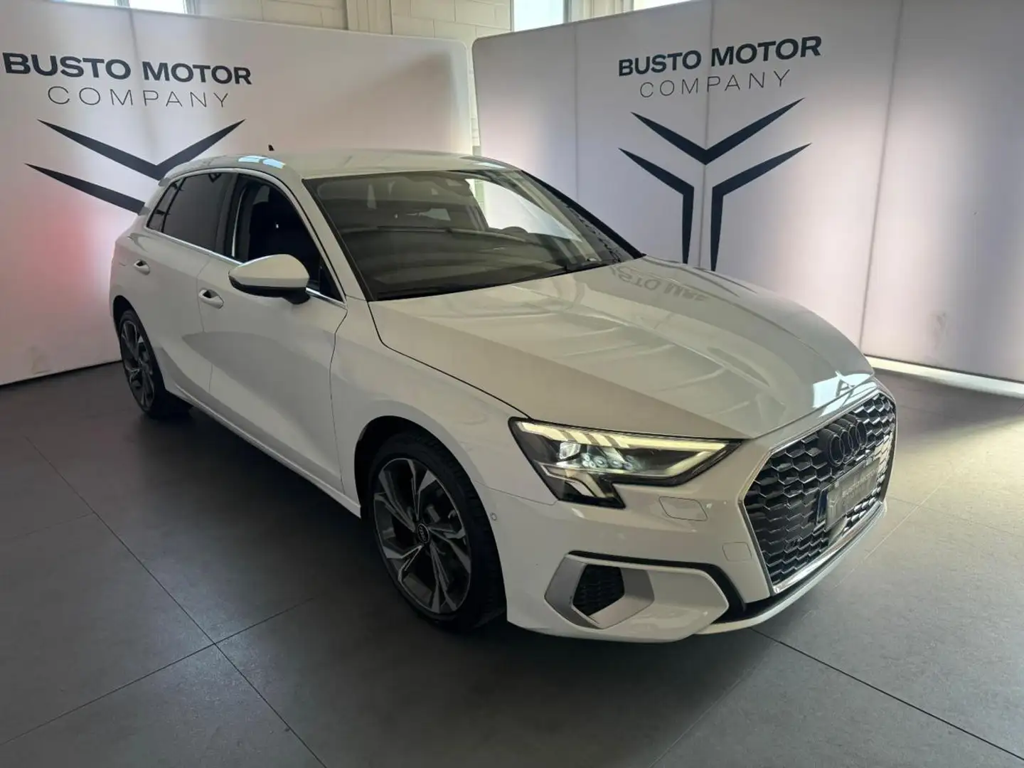 Audi A3 SPB 30 TDI S-LINE Blanc - 1