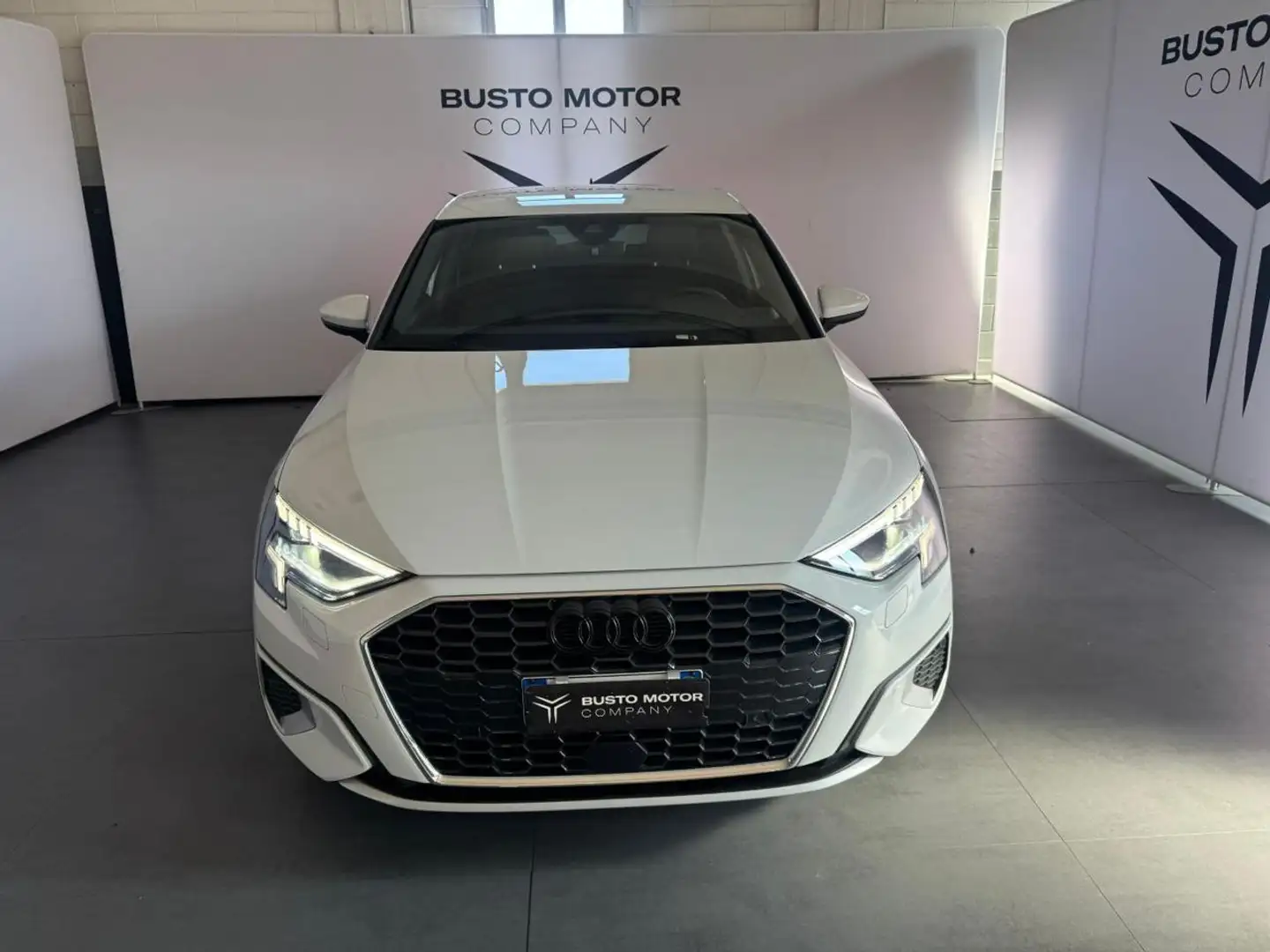 Audi A3 SPB 30 TDI S-LINE Blanc - 2