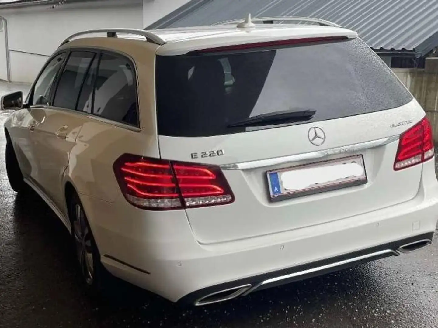 Mercedes-Benz E 220 E 220 T BlueTEC Avantgarde Aut. Avantgarde Weiß - 2
