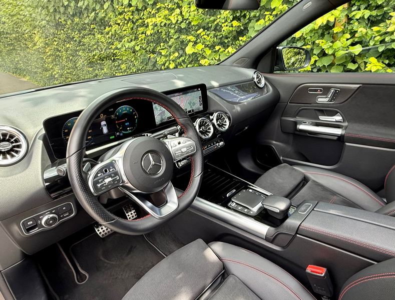 Mercedes-Benz GLA 250 e PHEV AMG Line I Pano I Led I Cam I Pack Night I Carplay — photo 9