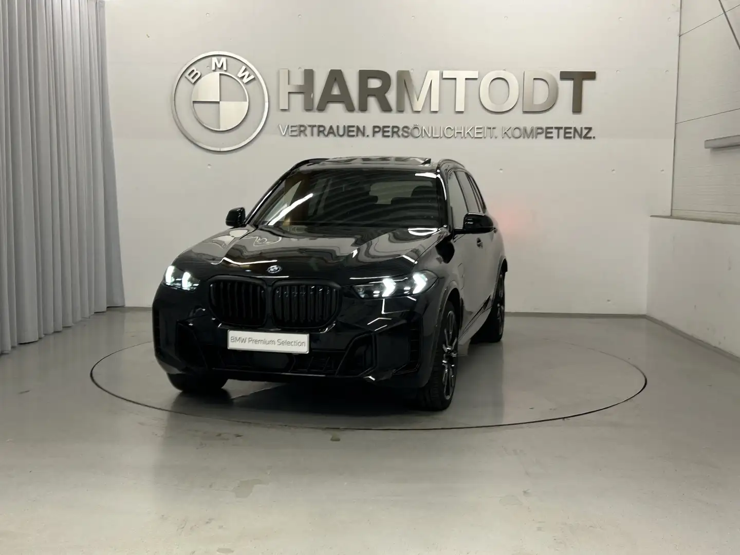 BMW X5 xDrive50e *M-Sportpaket PRO / Innovationspaket / AHV* Schwarz - 2