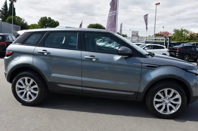 Land Rover Range Rover Evoque view 14