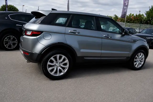 Land Rover Range Rover Evoque view 8