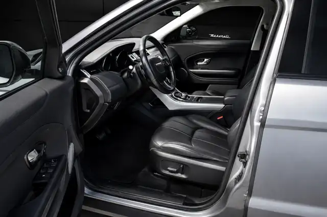 Land Rover Range Rover Evoque view 5